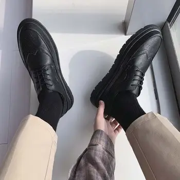 Весенне-летняя кожаная обувь, мужская Новинка 2023 года, повседневная обувь, увеличивающая рост, мужская дышащая деловая форма с толстой подошвой